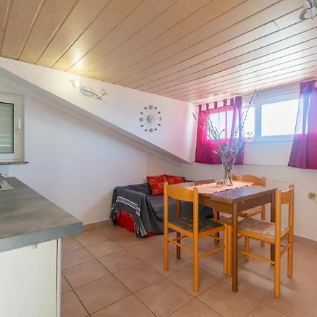 Apartament By The Sea Mandre, Pag - 205 *