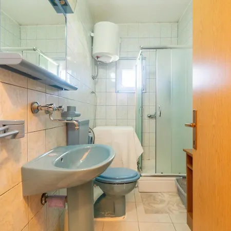 Apartament By The Sea Mandre, Pag - 205 *