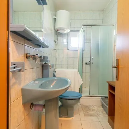 By The Sea Mandre, Pag - 205 *