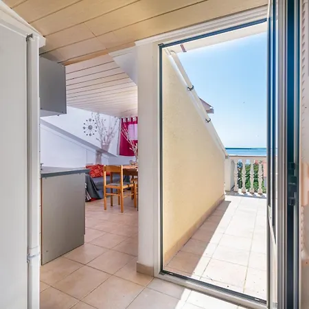 By The Sea Mandre, Pag - 205 Apartment *